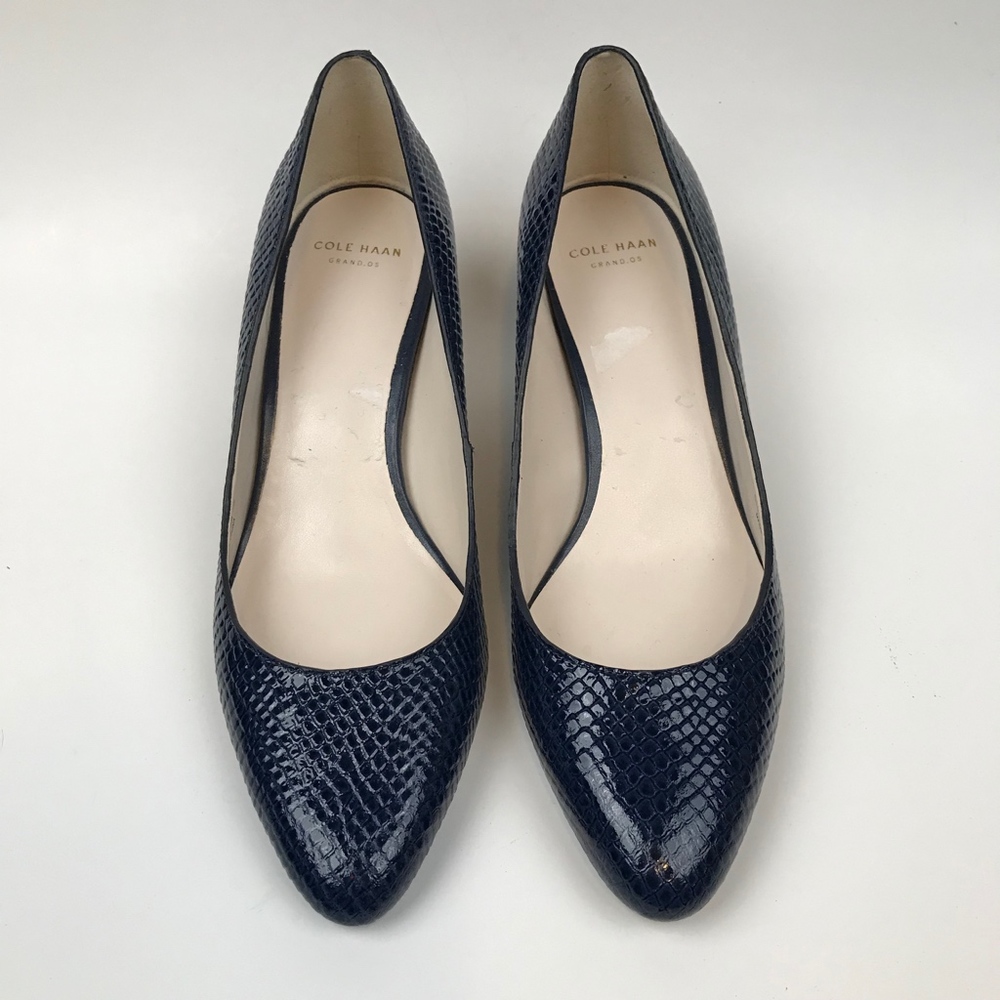 SOLD | Cole Haan Wedge EUC